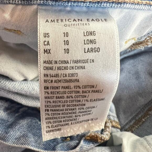 American Eagle Jeans Women's Blue Strigid Mom High Rise Straight Light Wash 10L - Picture 4 of 9